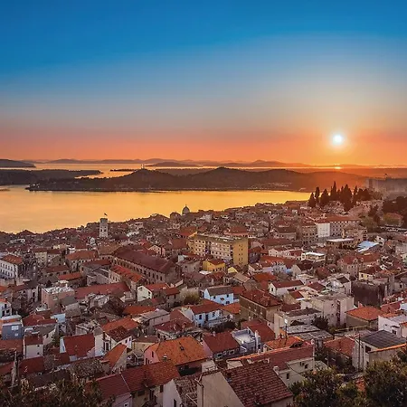 Cozy In Drnis With Sauna Šibenik