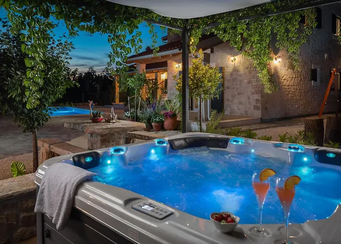 Ferienhaus In Drnis With Sauna